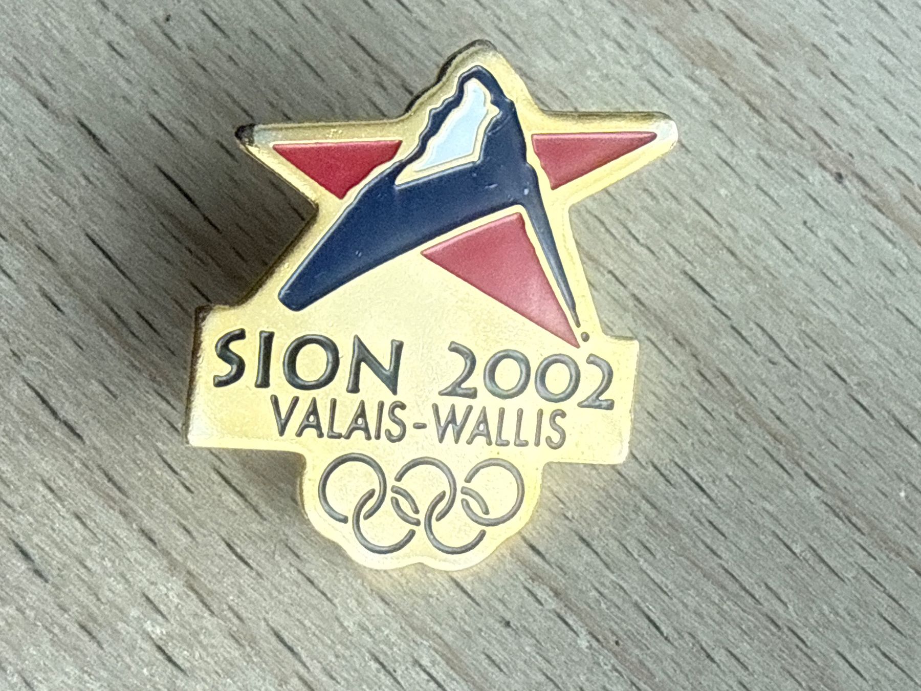 Placchette & Badge: Pin  Olympia Sion 2002 Valais Wallis – Usato da Glattbrugg venduto da Schweigmatt