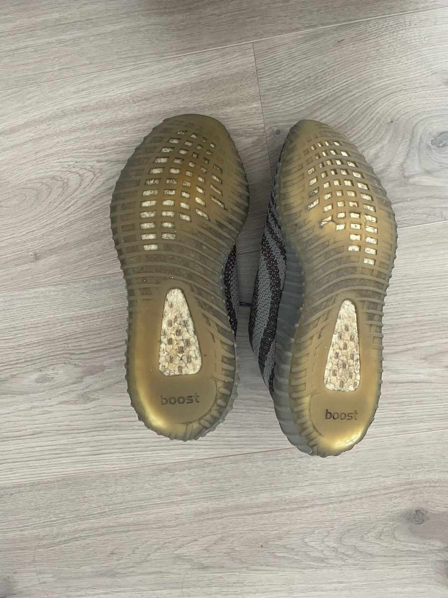 Adidas Scarpe da uomo: Adidas Yeezy Boost 350 V2 Gr. 44 – Usato da Rupperswil venduto da Deaar82 4