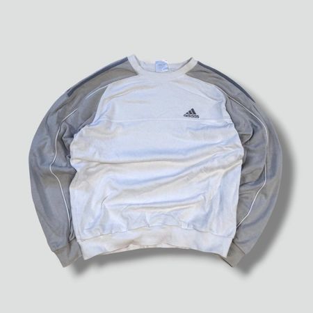 Adidas streetwear 00s white sweatshirt