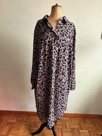 Robe CARCOMA imprimée taille EU 46 état neuf