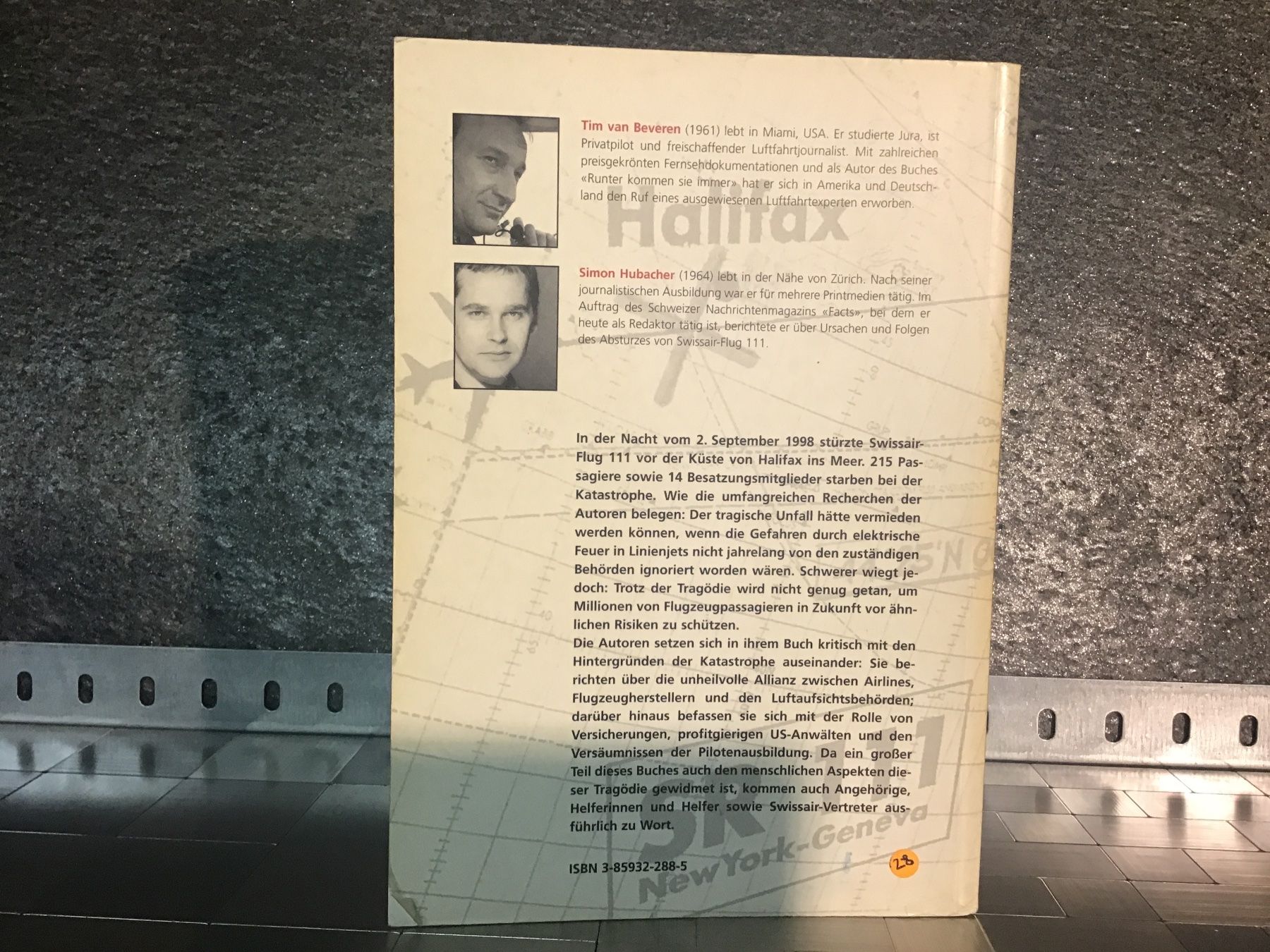 Livres: BUCH FLUG SWISSAIR 111 – D'occasion à Männedorf par Spezial-Modelle 3
