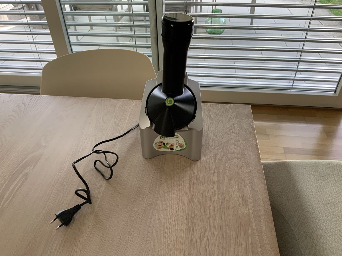 Elettrodomestici da cucina: Yonanas healthy ice cream Maker – Usato da Oberentfelden venduto da KAL_EL