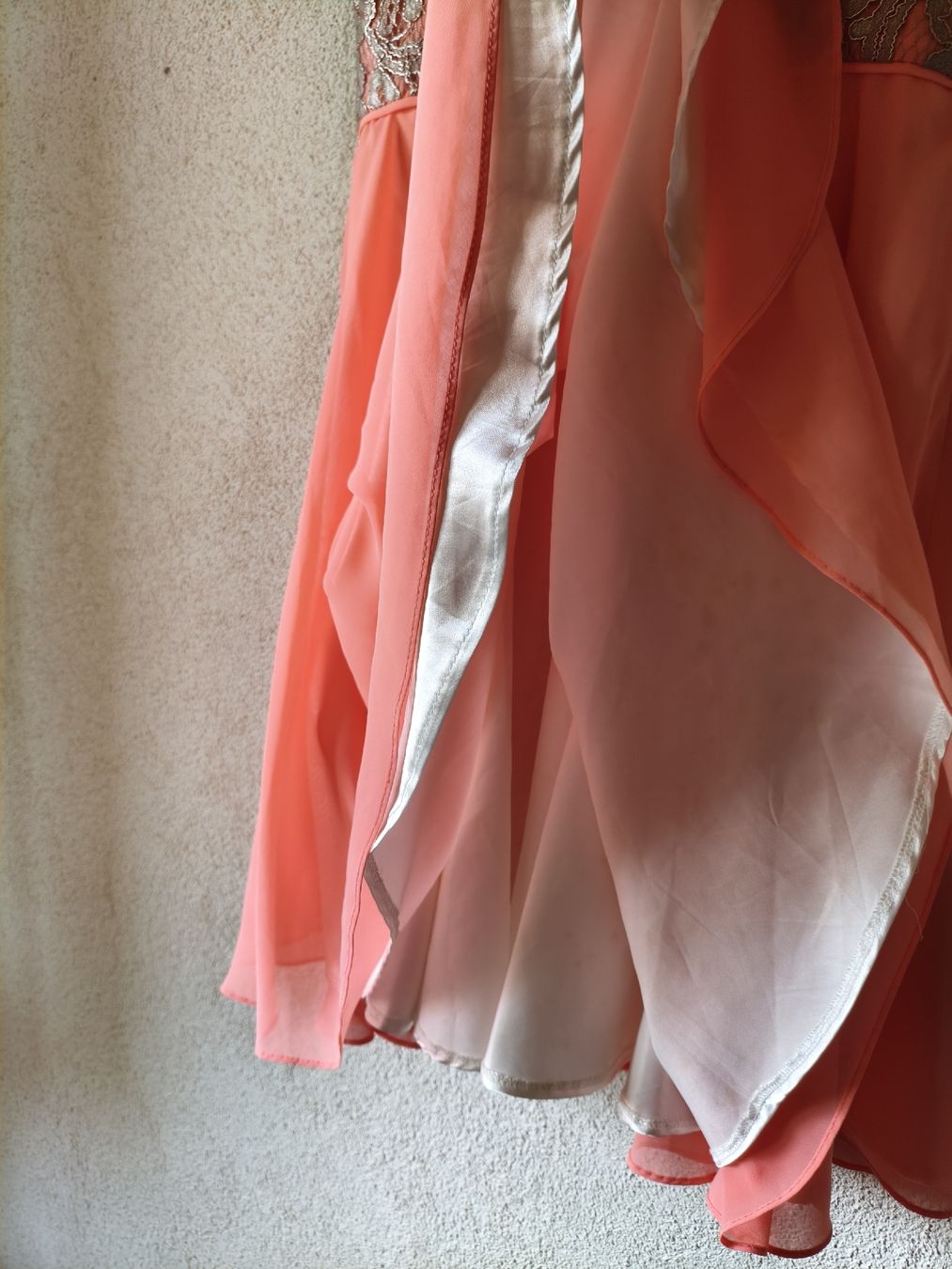 Kleider: Lachsfarbenes Minikleid mit Spitzen – Neu (gemäss Beschreibung) aus Eschikofen von anj_98vh 5