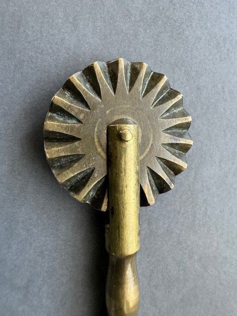 Elettrodomestici da cucina: TEIGRÄDLER / TEIGRÄDLI ANTIK – Usato da Honau venduto da sainj 1
