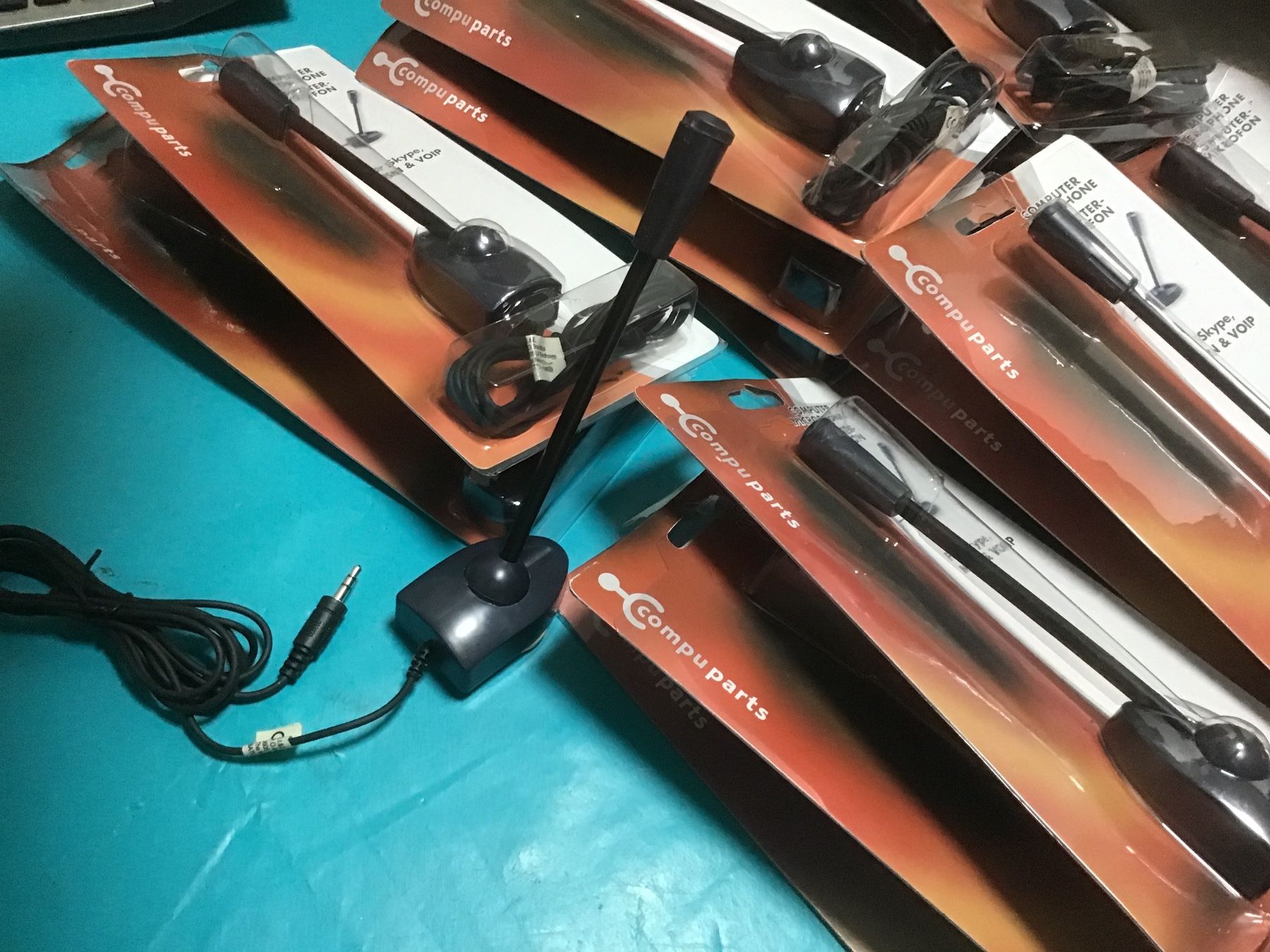 Mikrofone: Lot de 24 microphones – Neu und originalverpackt aus Lausanne von topthai 1
