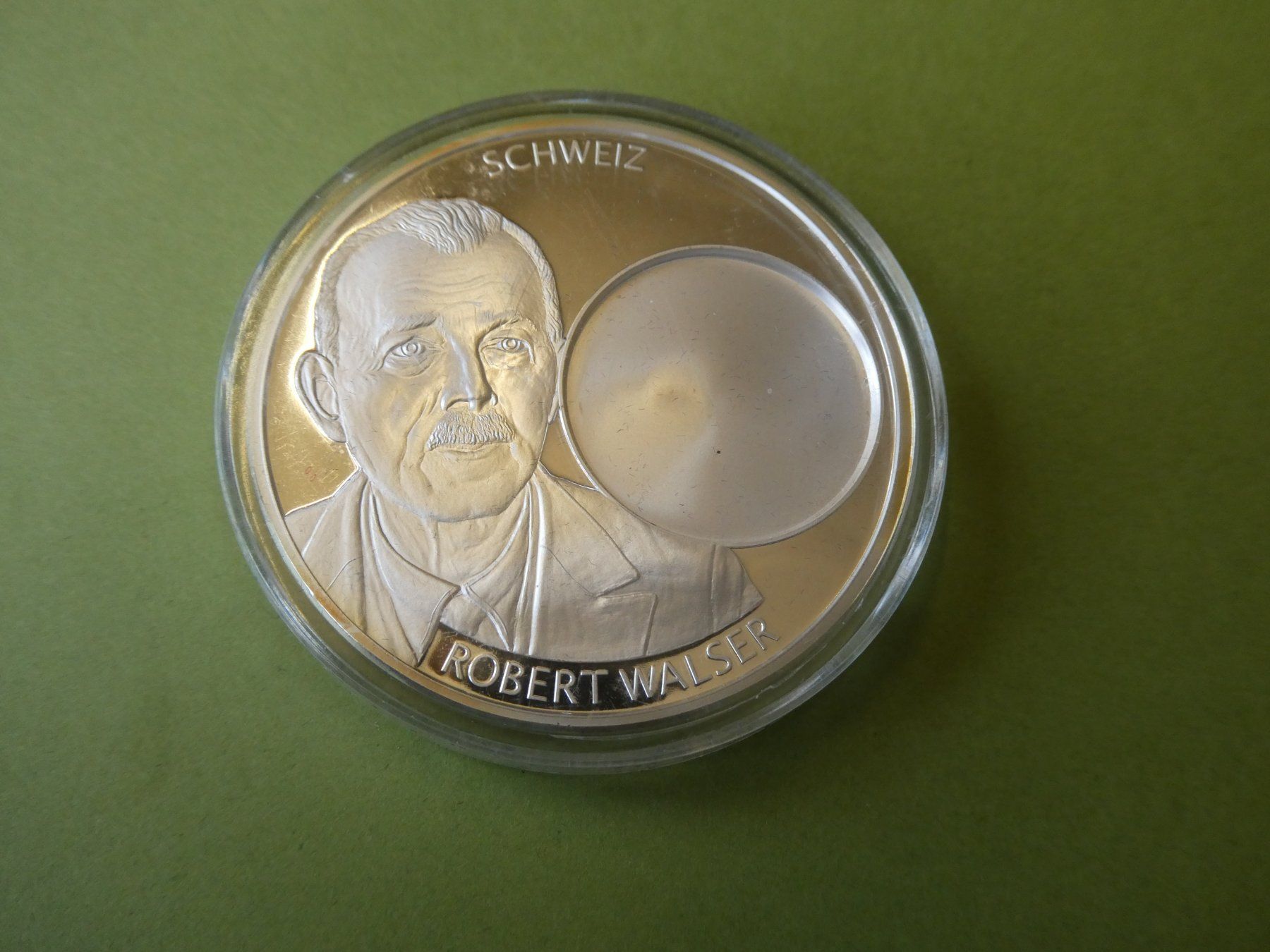 Medaillen: versilberte Medaille 50 mm PP,  Robert Walser – Gebraucht aus Hinterforst von Rohusri
