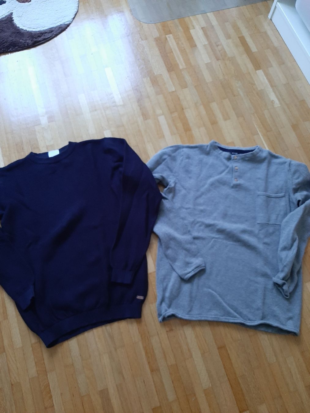 Pulls et sweat-shirts: Lot pull 2 pulls Neufs garçon taille 146 /152  – Neuf (Voir description) à Petit-Lancy par pecaesculca