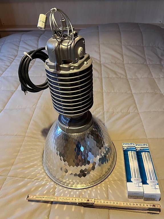 Lampadari & plafoniere: Zumtobel Copa D1 – Usato da Nods venduto da Sismaux66