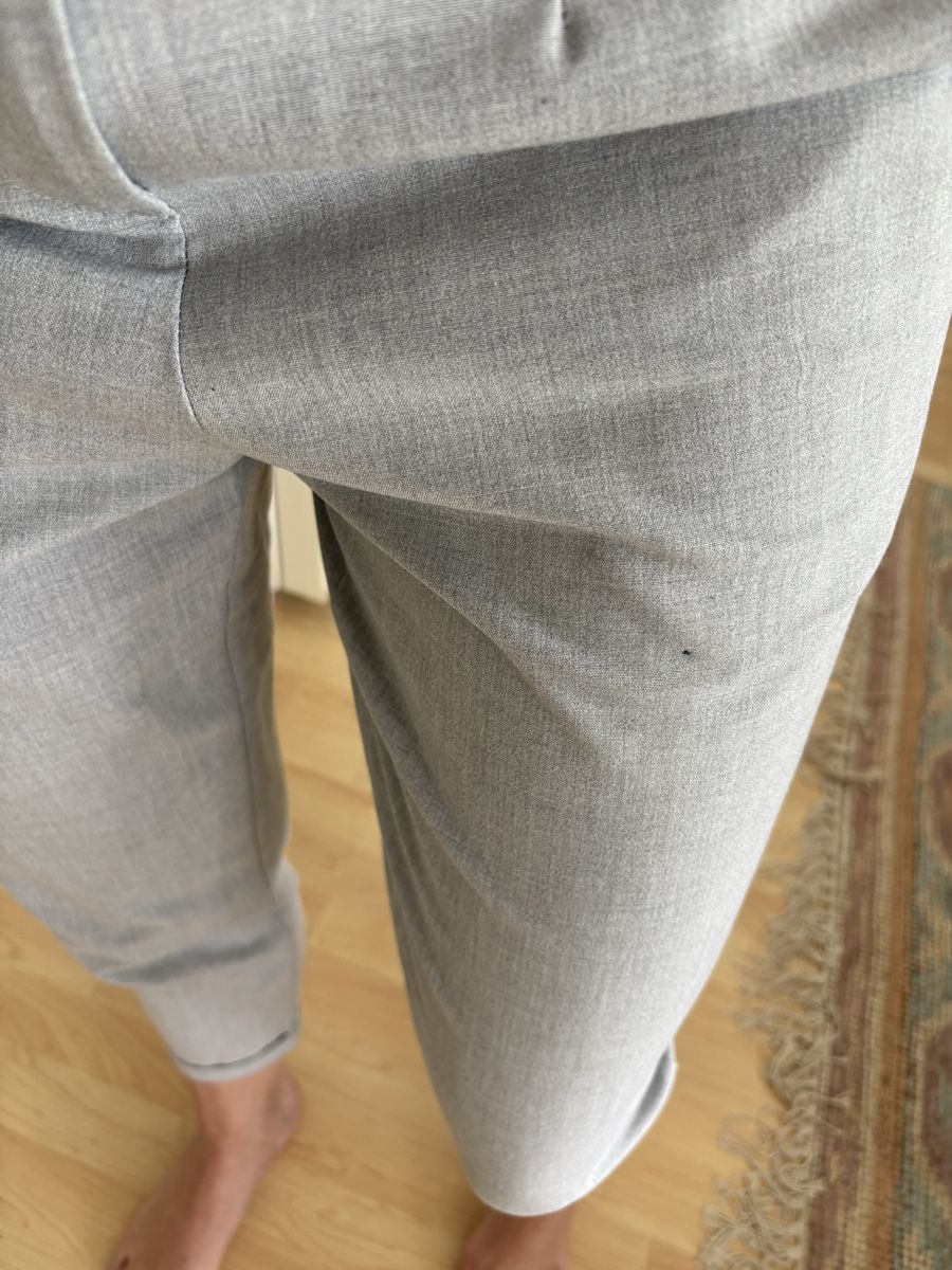 Pantaloni: Graue Stoffhose von Jennyfer, Grösse 36 – Usato da Wabern venduto da est_jw6s 3