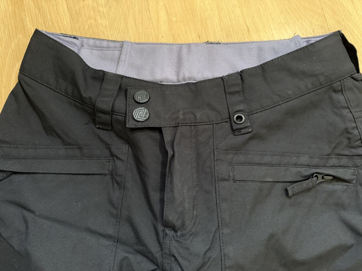 Snowboard Nitro Pantaloni: Nitro Snowboardhose Damen, Gr. XS – Usato da Chur venduto da mir_8ns7 3