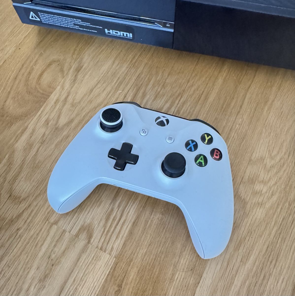 Microsoft Console: Microsoft XBox One Konsole mit original Zubehör – Usato da Herisau venduto da Seyashop1 2