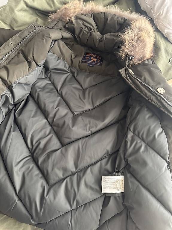 Manteaux: Woolrich Parka gr. XS Original – D'occasion à Wallisellen par van_7rhj 4