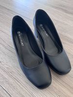 Escarpins en cuir neuf avec talon, taille 39
