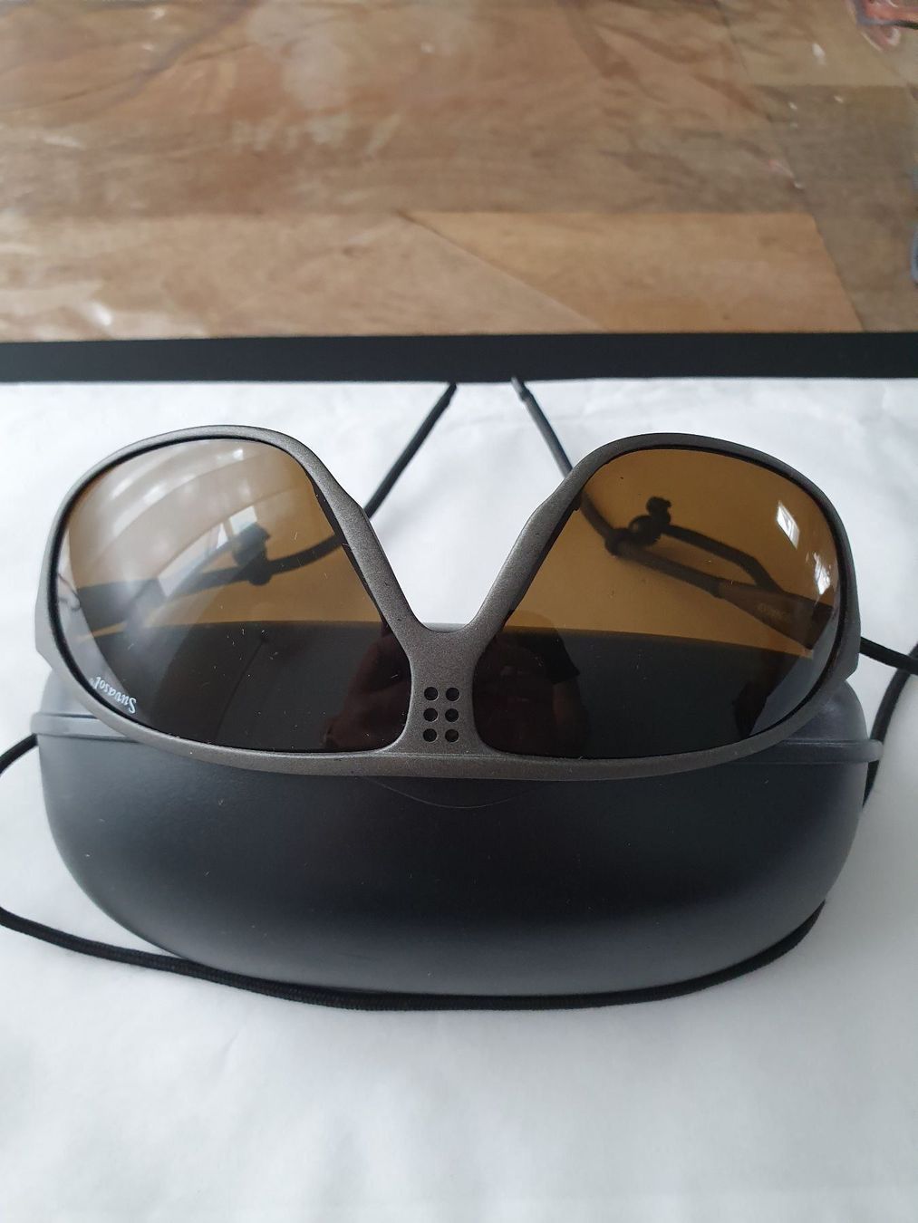 Ausrüstung & Ersatzteile: Militär Sonnenbrille Schweizer Armee – Gebraucht aus Ostermundigen von Swissmarmota 2