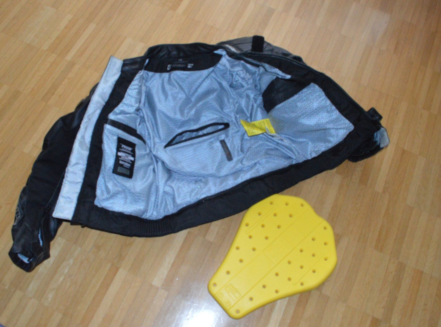 Giacche: Motorrad-Lederjacke Gr. 48 – Usato da Steffisburg venduto da Saegry 1