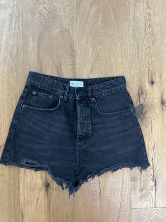 Zara Jeans Shorts schwarz Grösse 36 guter Zustand