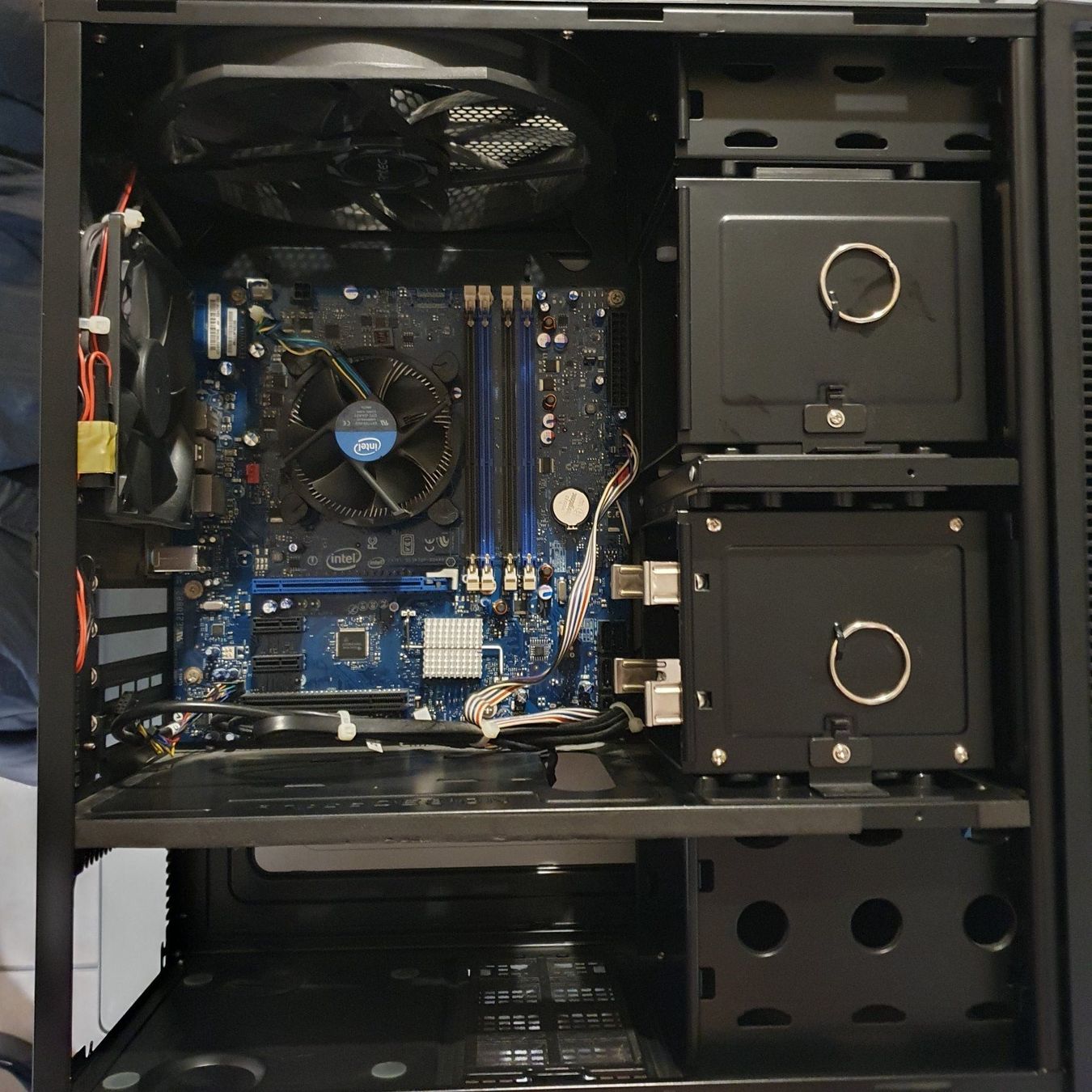 PC: Antec P180 Minitower + Intel DP55WB + i5 750 CPU – Usato da Feuerthalen venduto da jalindi 7