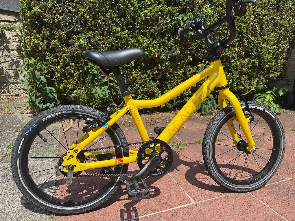 Academy Biciclette: Academy Belter 16" Kinder-Velo  fast neu – Usato da Bern venduto da JossiBE