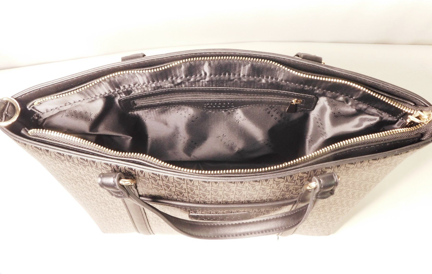 Taschen für Damen: Michael Shannon Handtasche – Gebraucht aus Emmenbrücke von Ulisse-22 5