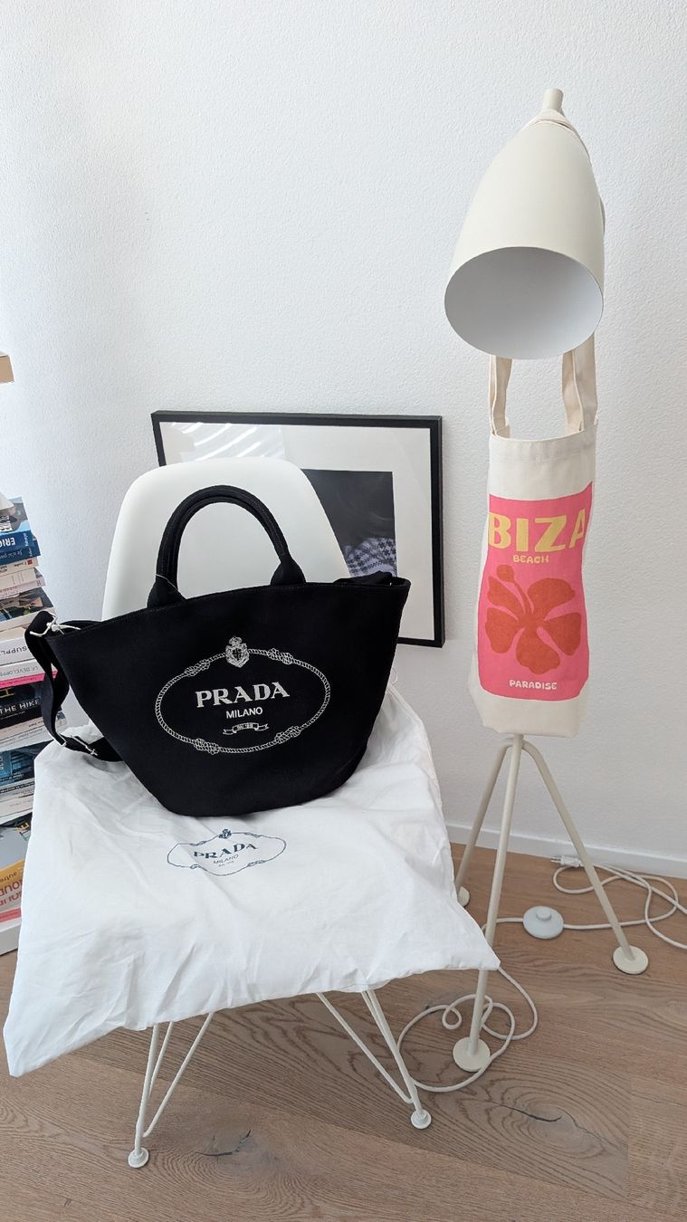 Prada Borse da donna: Prada Tasche neu – Nuovo e nell'imballaggio originale da Biberstein venduto da ameliecimador 1