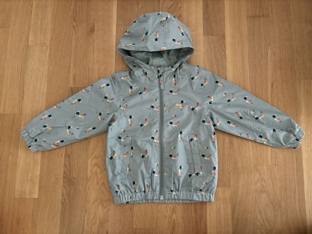 Like brand new!! Kids lightweight jacket (2-3y)