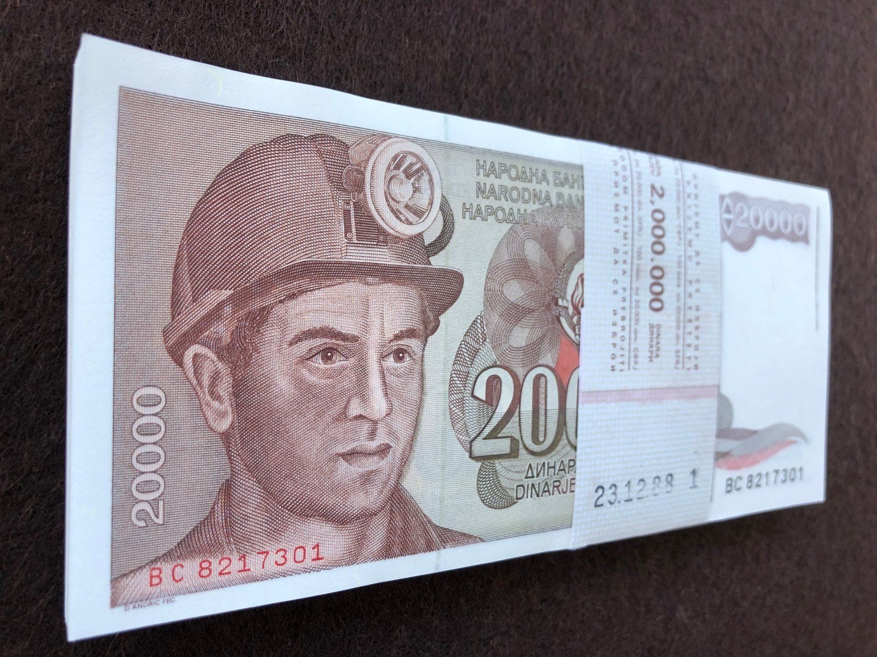 Banconote: ***RAR - Belgrad 1987 - Bündel Dinar UNC – Nuovo (secondo la descrizione) da Pfäffikon SZ venduto da Sieben77 8