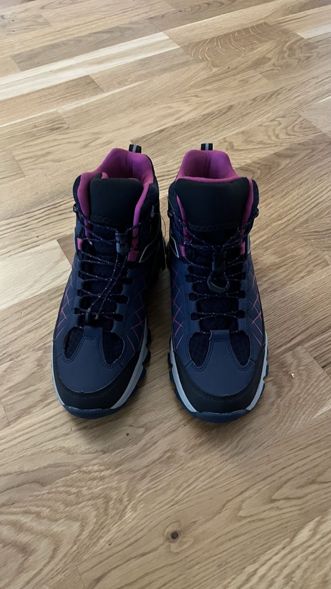 Scarpe da donna: Damen Wanderschuhe – Nuovo (secondo la descrizione) da Zürich venduto da Dita06 1