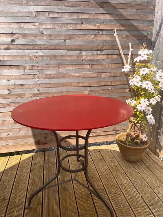 Runder stabiler Bistrotisch aus Metall 80 cm Kaufen auf Ricardo