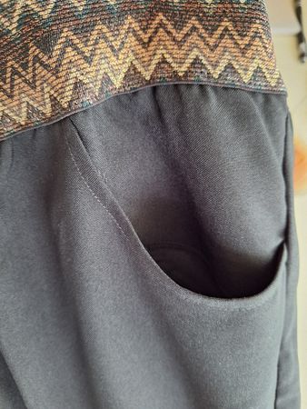 pantalon noir taille 52 neuf