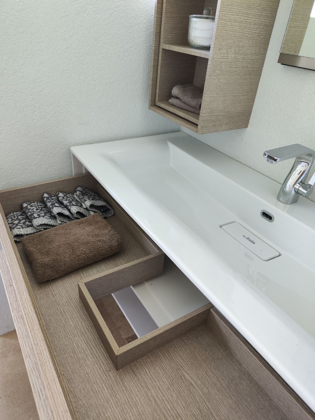 Mobili per bagno: Moderner Badezimmermöbel-Set, Top Zustand! – Usato da Uerikon venduto da paloma61 2