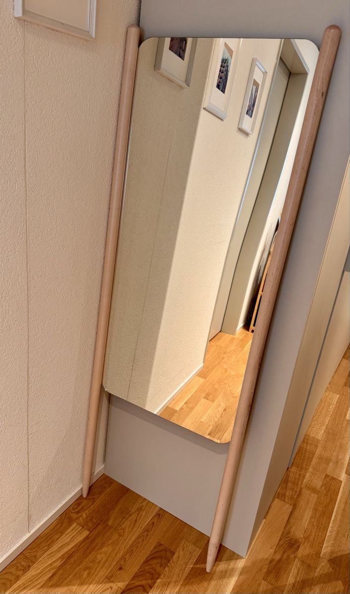 Spiegel: Scandinavian Mirror – Gebraucht aus Bülach von rox_9hc7