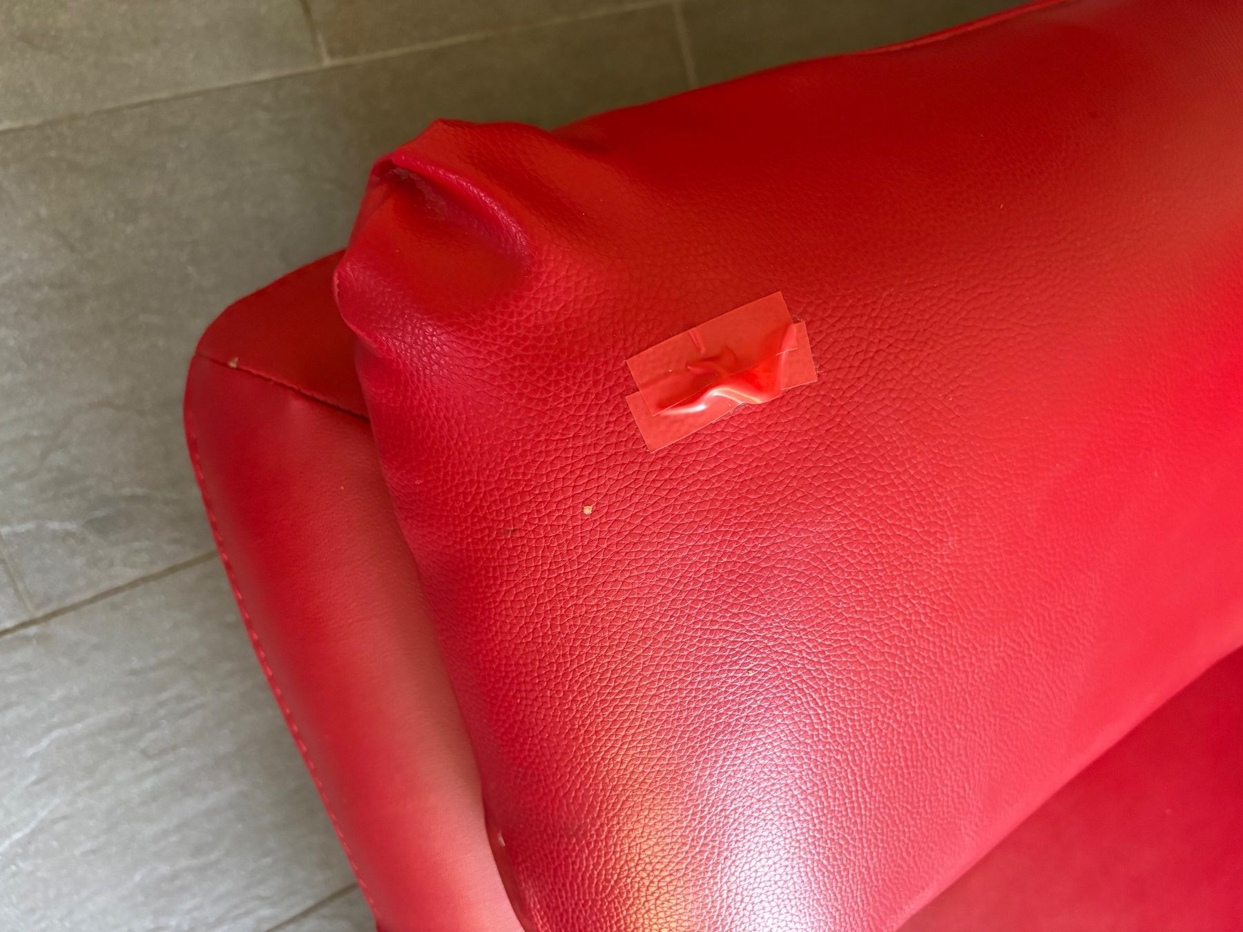 Divani: Rotes Sofa – Usato da Vogorno venduto da Loibu 3