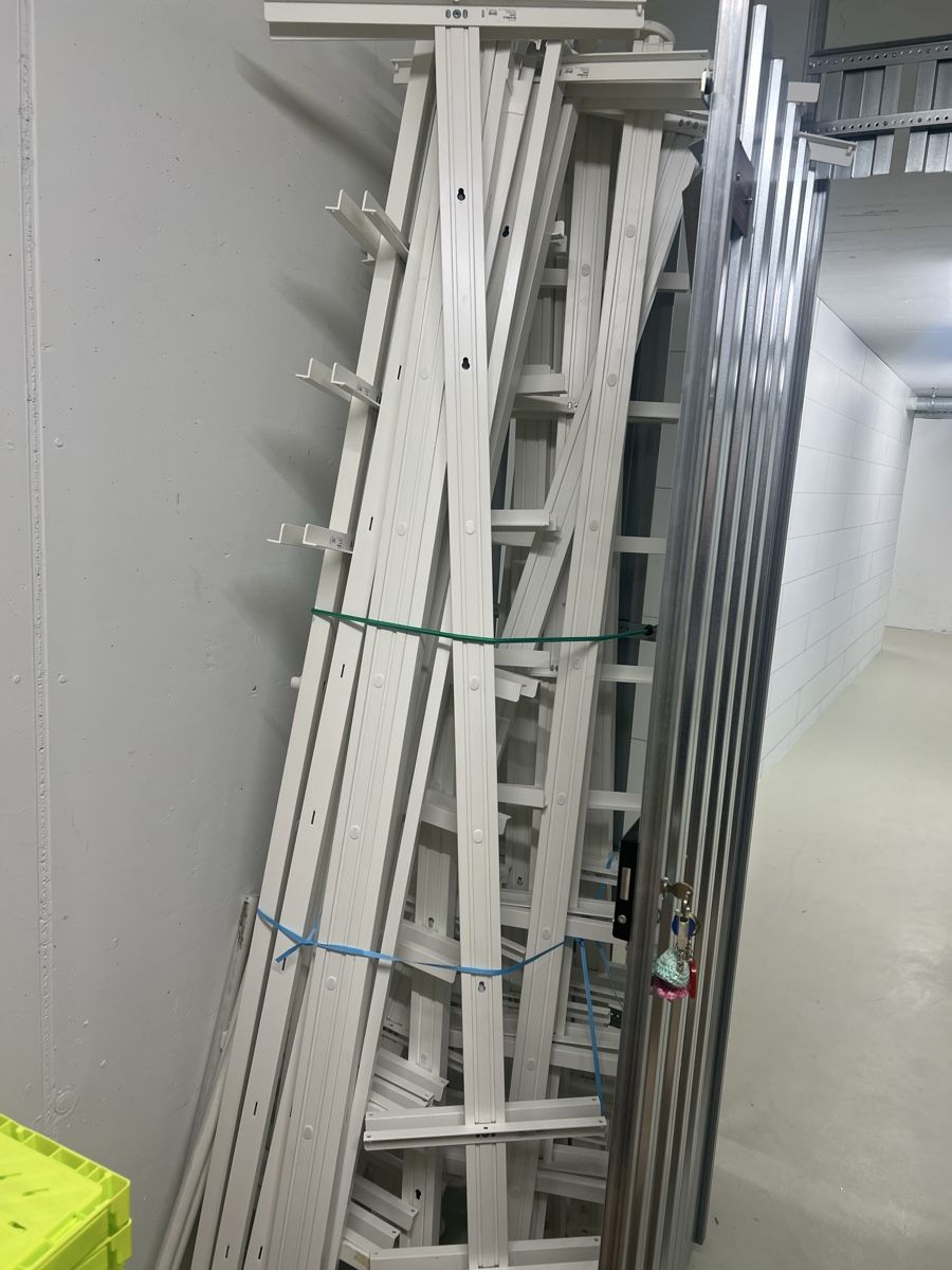 Ikea Scaffali: Ladenbau ikea – Usato da Triesen venduto da Yellow1818