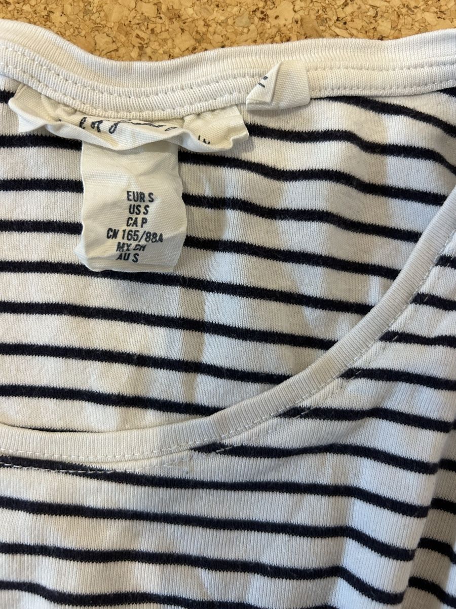 H&M T-shirt: gestreiftes longsleeve – Usato da Schmitten FR venduto da let_k9yc 2