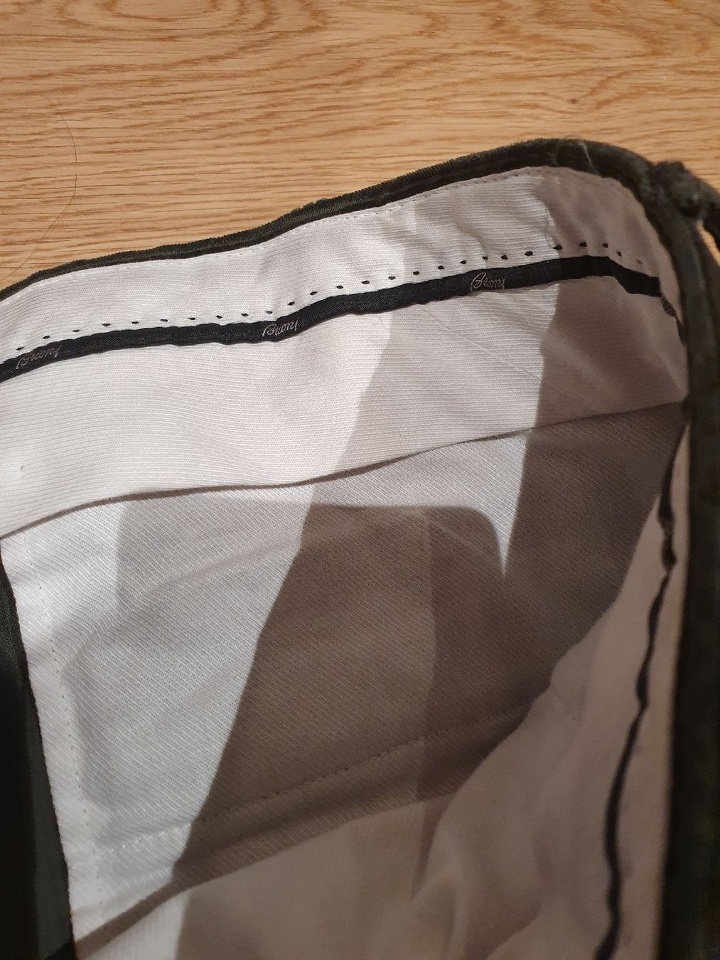 Pantaloni: Brioni, Hosen, Cordhose – Usato da Winterthur venduto da Sjull 1