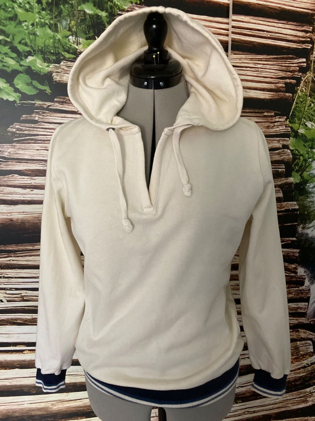 Naturaline Maglioni & Felpe: Sweatshirt Naturaline, Gr. S – Usato da Samedan venduto da chickenrun01 1