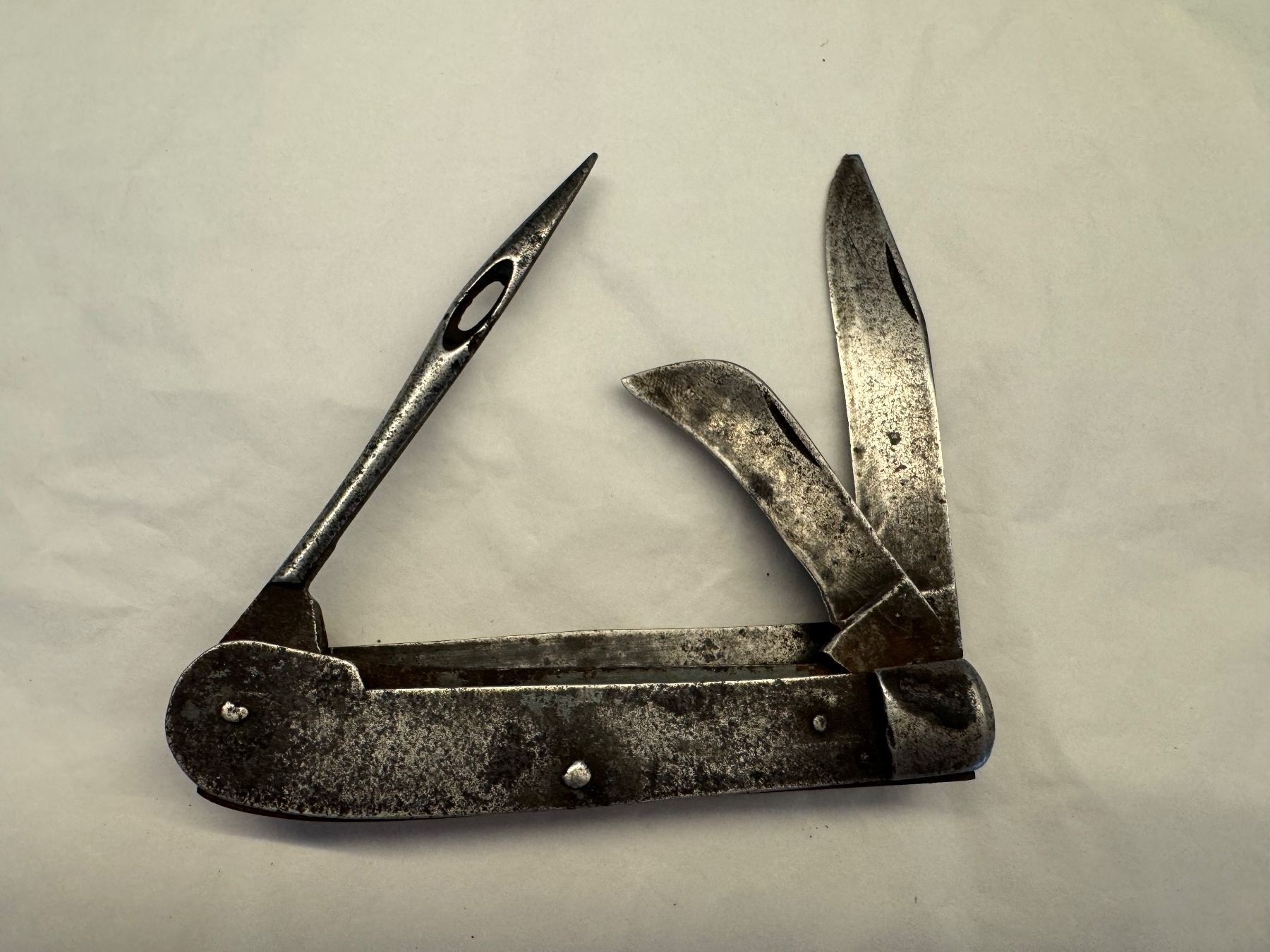 Wenger Coltelli tascabile: Altes Wenger Delémont Taschenmesser – Difettoso da Kestenholz venduto da Sackmesser67 1
