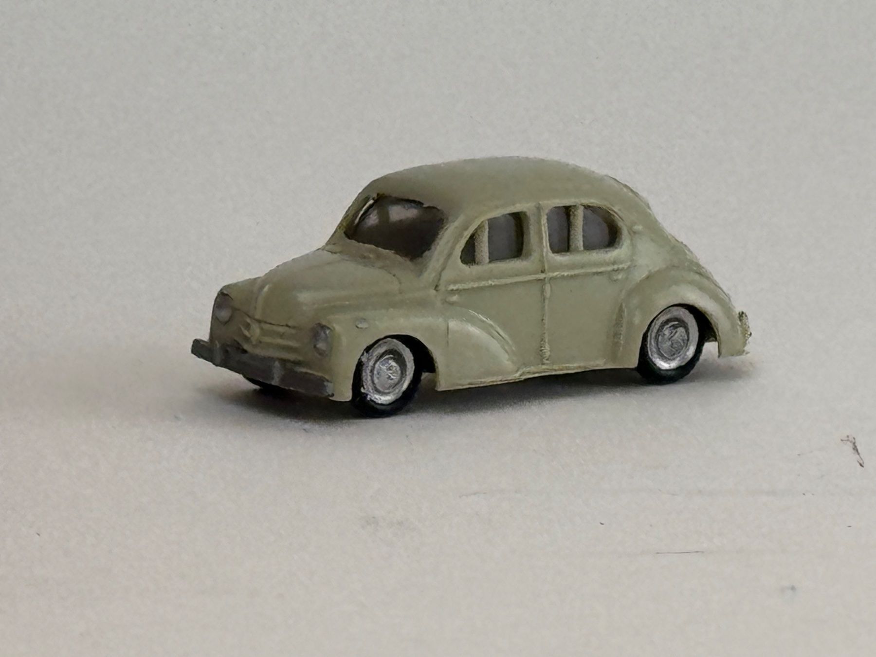 Busch Modellini d'auto: GB5- EKO Renault 4 CV grau – Usato da Elm venduto da Wikmtz