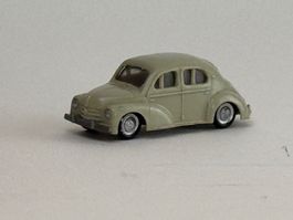 GB5- EKO Renault 4 CV grau