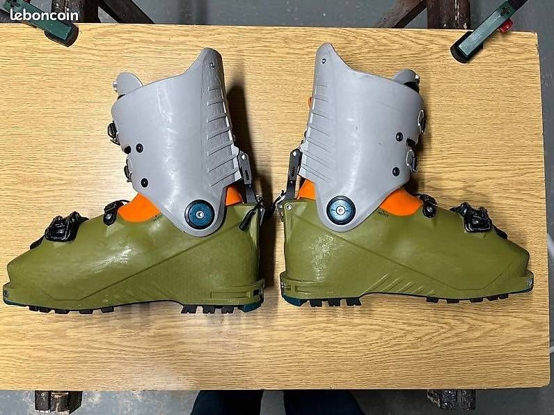 Scarpe da uomo: Chaussure ski Freerando K2 Dispatch pro 26.5 Chaussons neufs – Usato da Genève venduto da cho_jf98 3