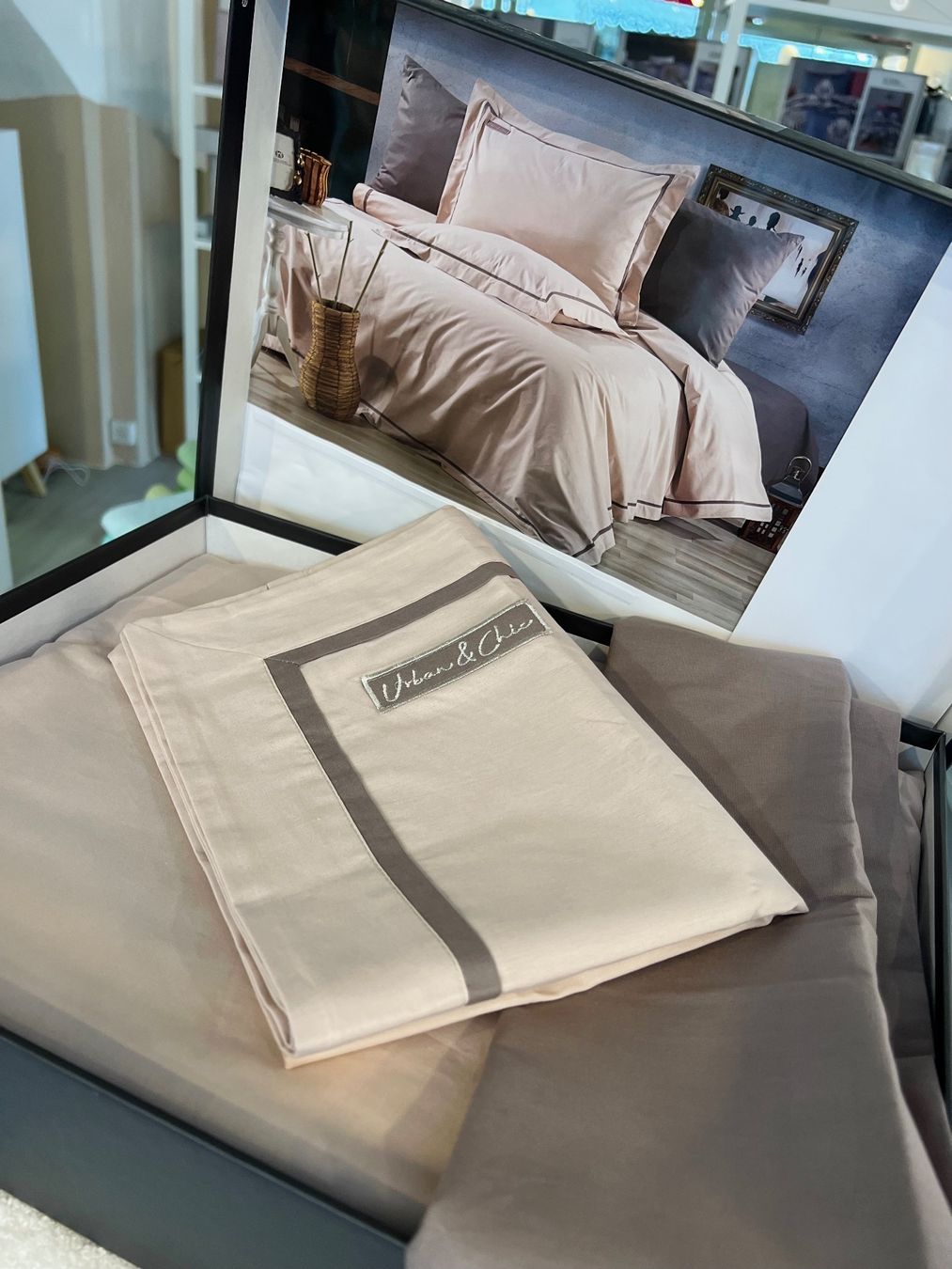 Biancheria da letto: Parure de lit de 6 pieces en coton pur – Nuovo e nell'imballaggio originale da Monthey venduto da La_maison_du_textile 1