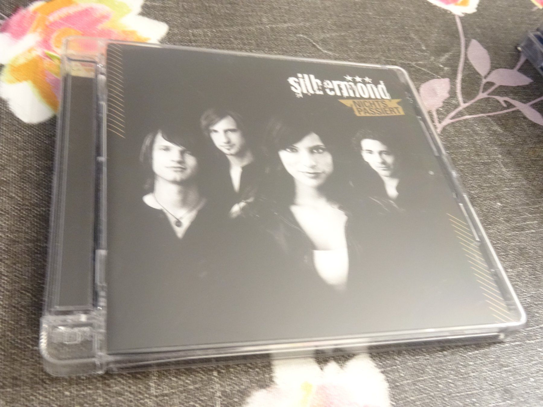 CD: Silbermond - Nichts passiert CD – Usato da Olten venduto da Disc-Ausverkauf