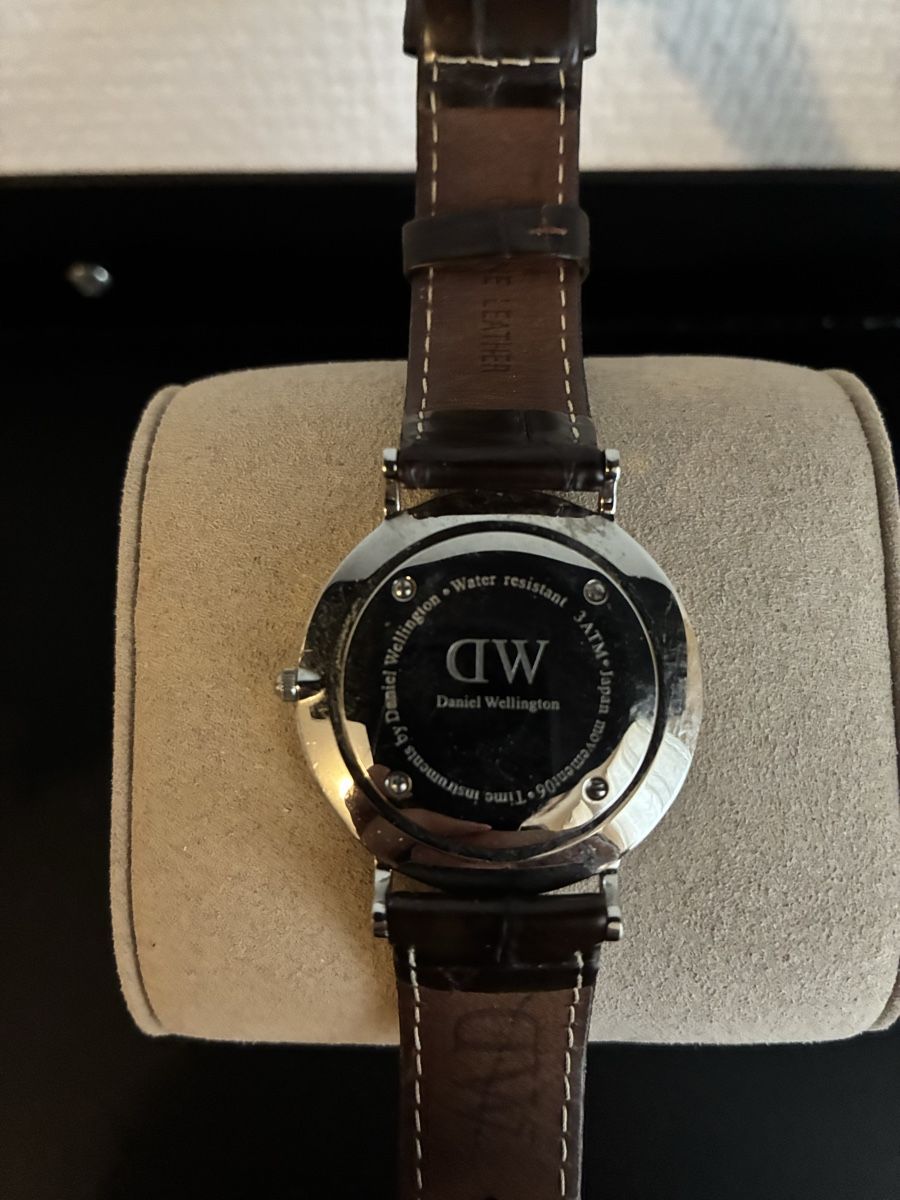 Daniel Wellington Orologi: Daniel Wellington Armbanduhr – Usato da Biel/Bienne venduto da taa-ku 2