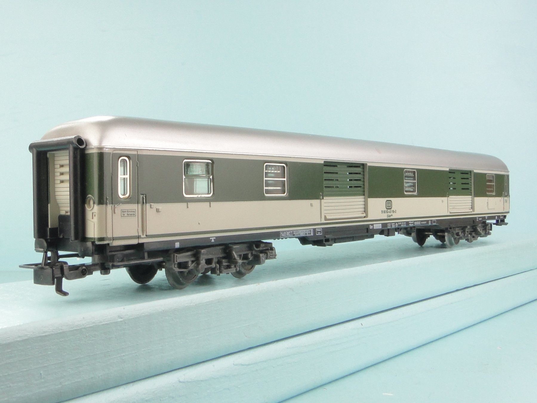 Märklin Modellini di ferrovie: Märklin DB Gepäckwagen – Usato da Bülach venduto da cann11 4