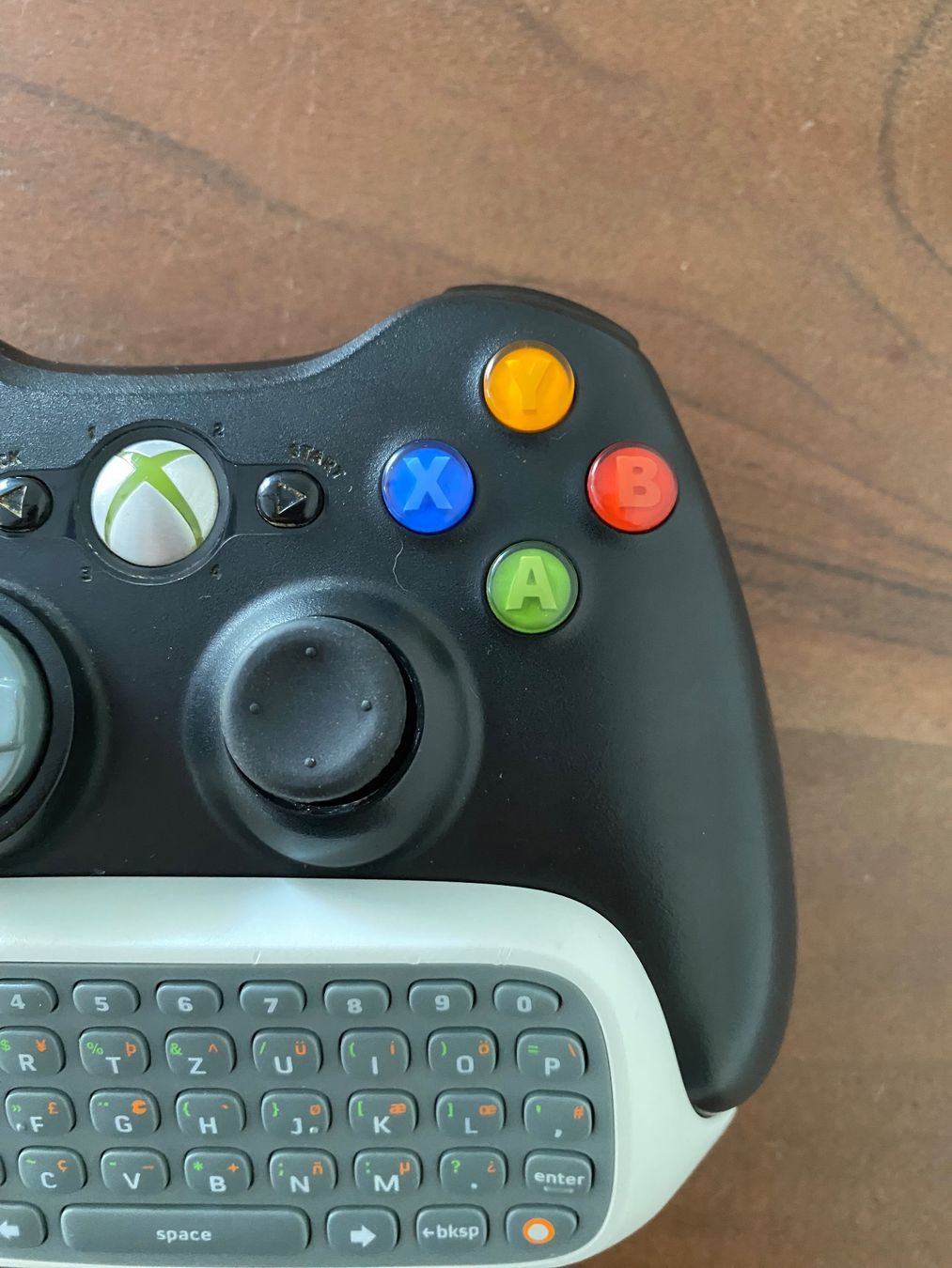 Microsoft Controller: Xbox 360 Controller schwarz inkl. Chatpad – Gebraucht aus Thunstetten von Virus_33 2