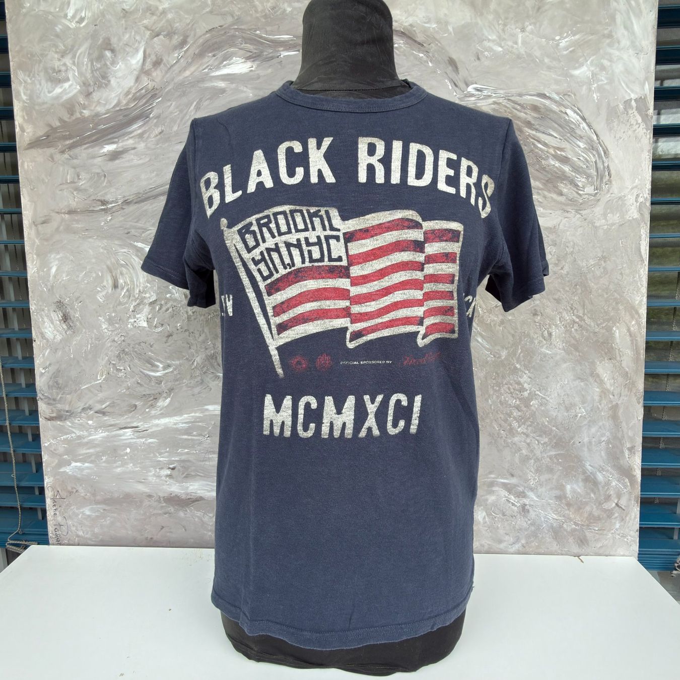 Pull&Bear T-shirt: T-Shirt Graphique "Black Riders" – Usato da Thônex venduto da Suisse.Shopping 1