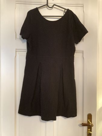 Kleid mit goldener Schlaufe gestickt, Mademoiselle R, Gr. XL