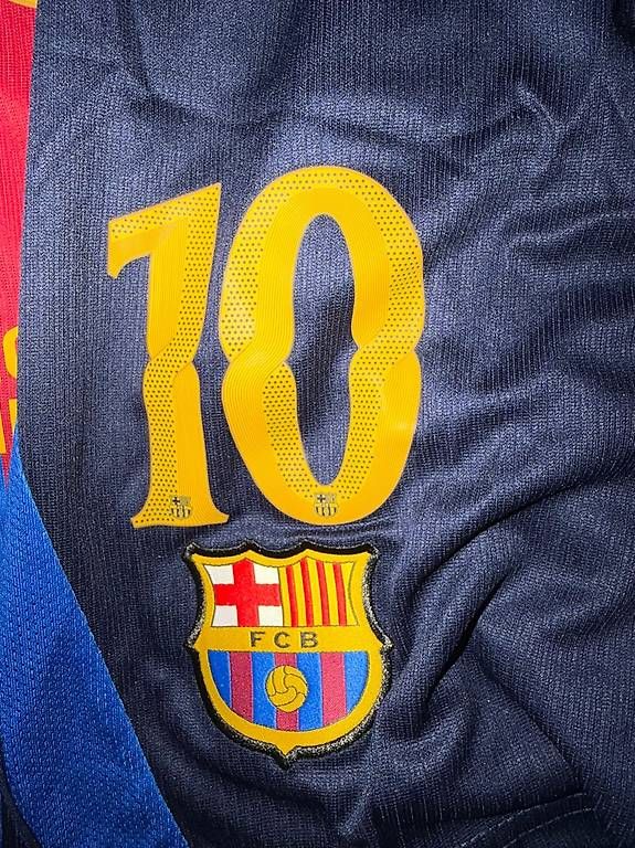 FC Barcelona Canottiere & Pantaloni: Fussballkleider Lamine Yamal – Usato da Ittigen venduto da tij_dvs7 2
