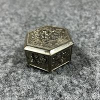 Jewelry box