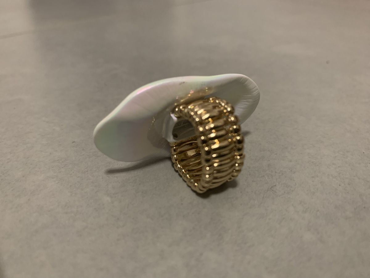 Anelli: Anello in madreperla – Usato da Osogna venduto da lil_kfs9 2